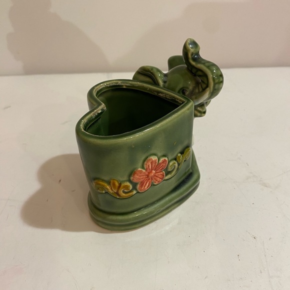 Small Elephant Planter (DT) - Picture 12 of 14